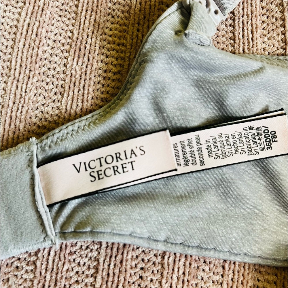 Victoria Secret Women's Light Gray Bra Sz 36DDD - Picture 4 of 5